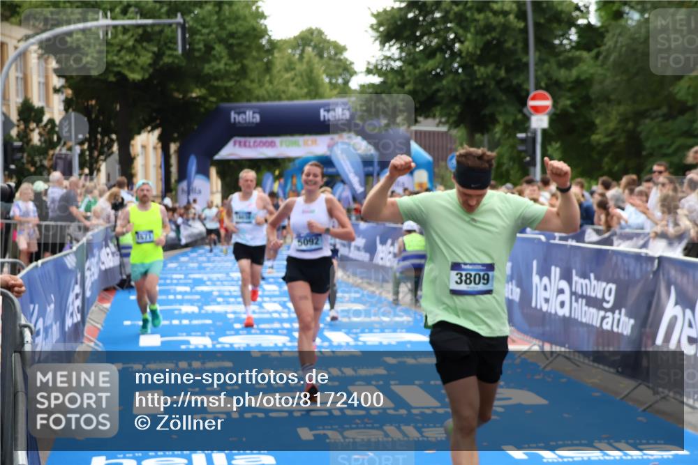 29.06.2025 - hella hamburg halbmarathon Zöllner http://msf.ph/oto/8172400 29.06.2025 10:36:45 Ziel 1571, 3809, 5092, 5961, 14622, 15621, 18038, 18733 meine-sportfotos.de