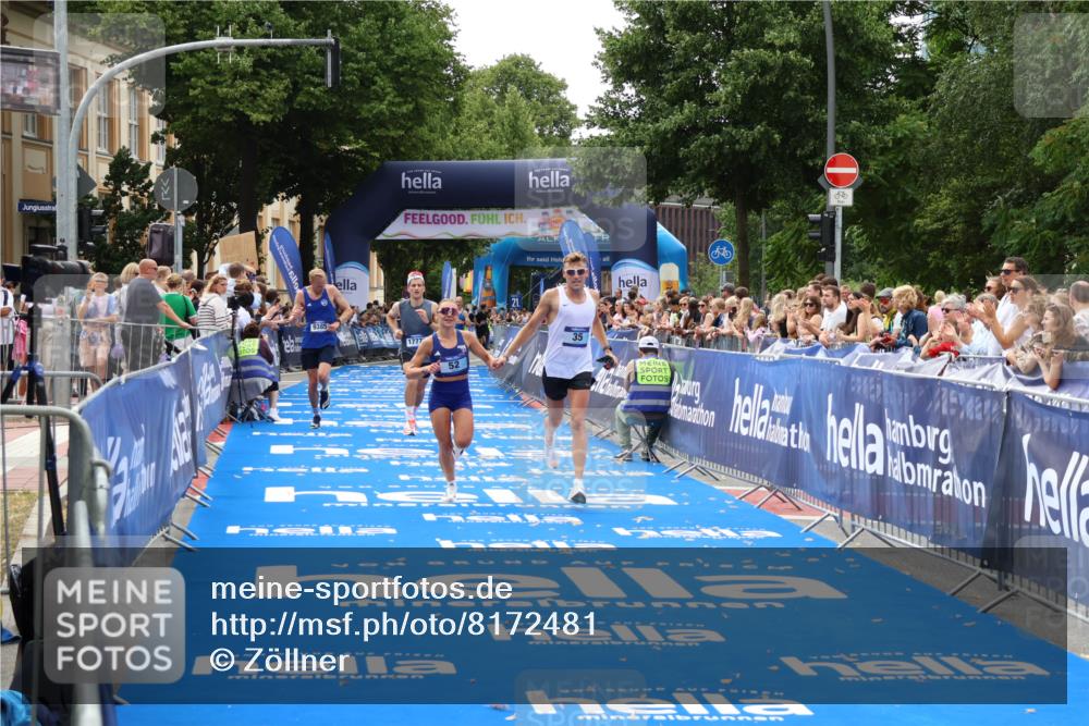 29.06.2025 - hella hamburg halbmarathon Zöllner http://msf.ph/oto/8172481 29.06.2025 10:23:31 Ziel 35, 52, 9385, 17771, 19078 meine-sportfotos.de