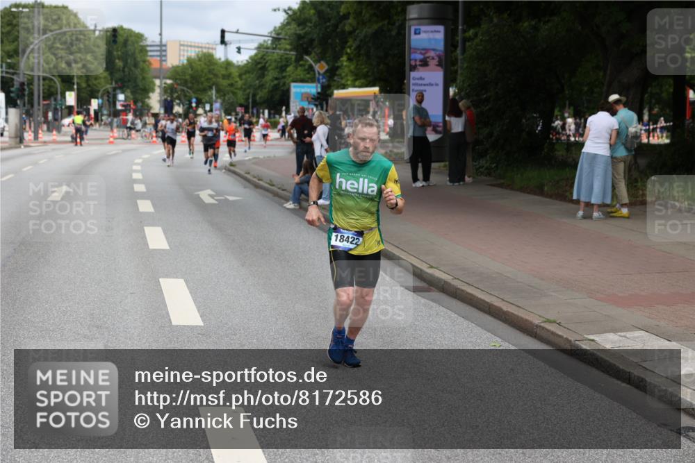 29.06.2025 - hella hamburg halbmarathon Yannick Fuchs http://msf.ph/oto/8172586 29.06.2025 10:25:02 20KM 1758, 2689, 3189, 5308, 7186, 8190, 8323, 8784, 9634, 10173, 10270, 12308, 15507, 15672, 16713, 16818, 17768, 18422 meine-sportfotos.de