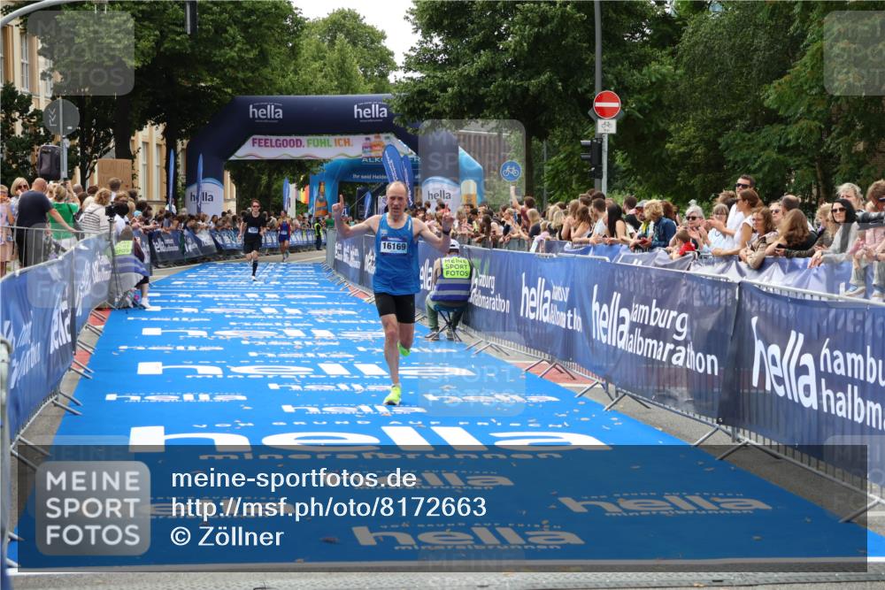 29.06.2025 - hella hamburg halbmarathon Zöllner http://msf.ph/oto/8172663 29.06.2025 10:23:38 Ziel 7834, 16169 meine-sportfotos.de