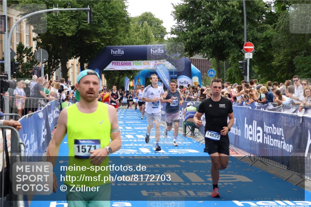 29.06.2025 - hella hamburg halbmarathon Zöllner http://msf.ph/oto/8172703 29.06.2025 10:36:49 Ziel 4865, 5961, 6529, 13343, 14622, 15621, 15939 meine-sportfotos.de