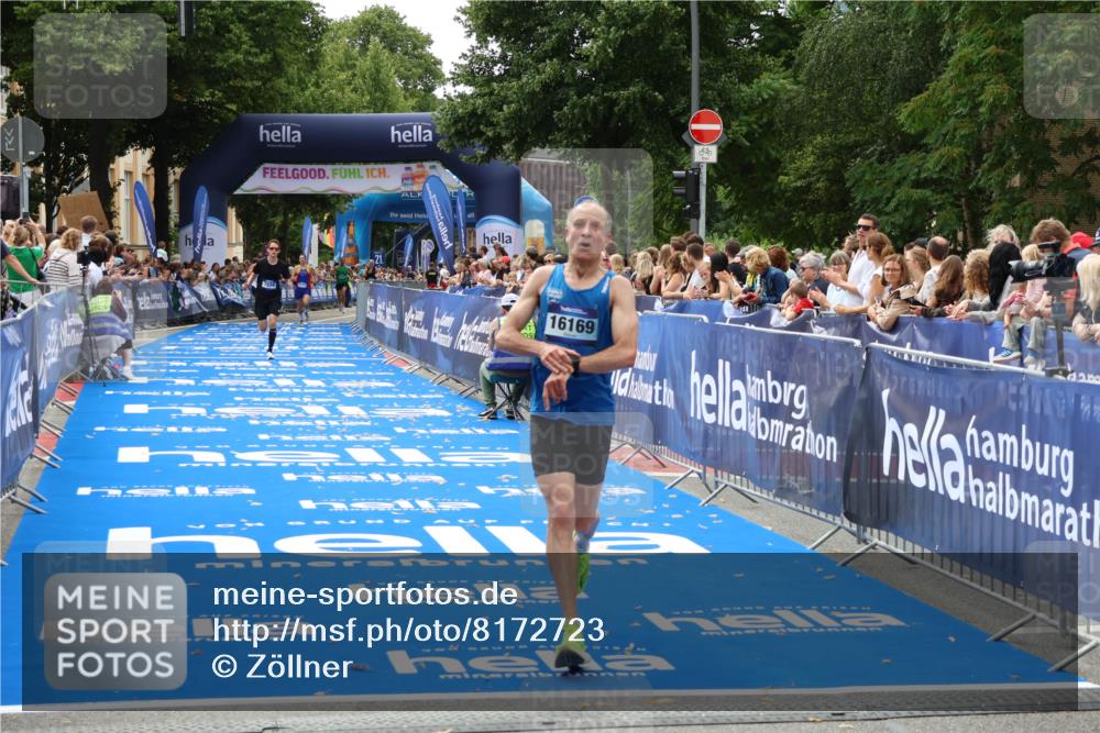 29.06.2025 - hella hamburg halbmarathon Zöllner http://msf.ph/oto/8172723 29.06.2025 10:23:40 Ziel 7834, 16169 meine-sportfotos.de