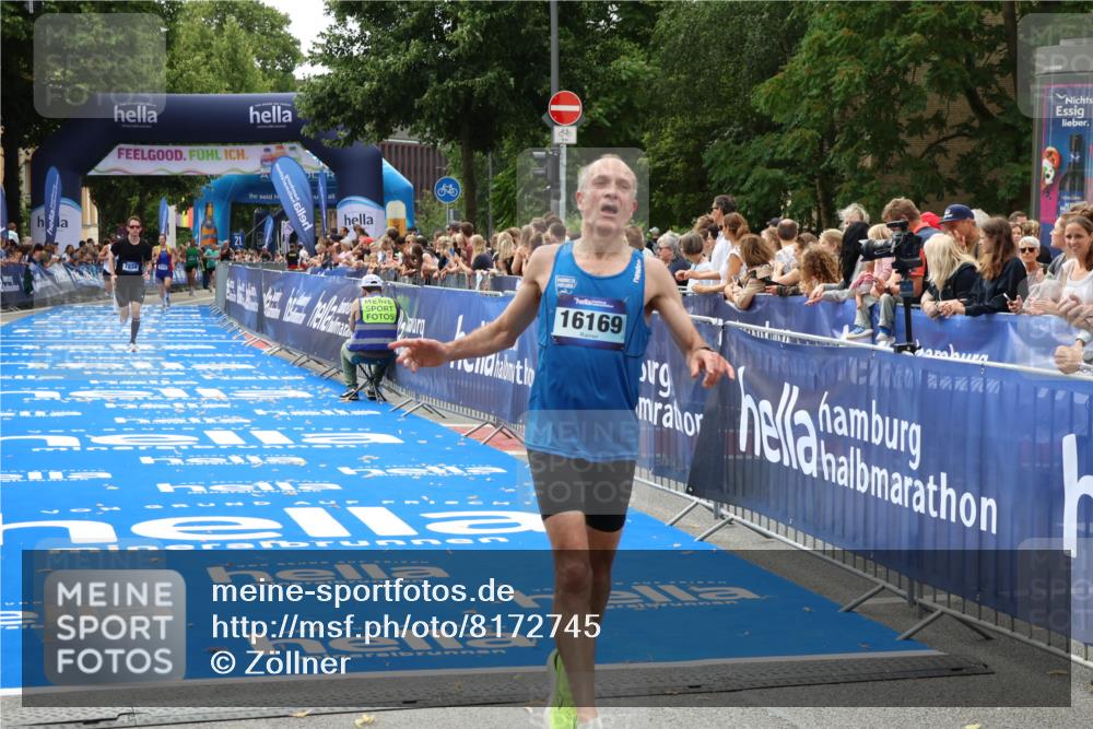29.06.2025 - hella hamburg halbmarathon Zöllner http://msf.ph/oto/8172745 29.06.2025 10:23:40 Ziel 7834, 16169 meine-sportfotos.de