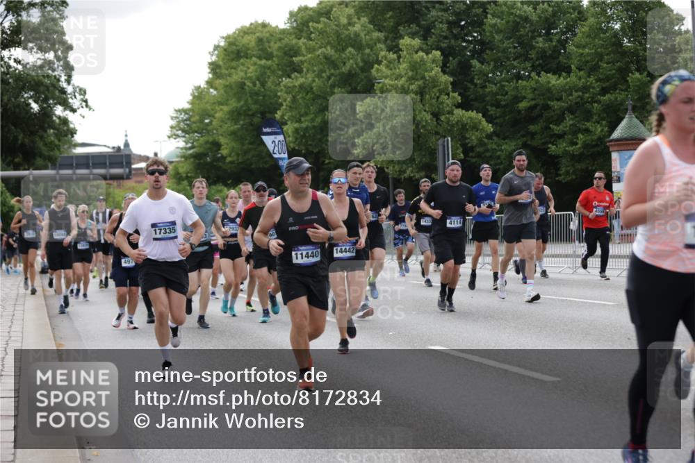 29.06.2025 - hella hamburg halbmarathon Jannik Wohlers http://msf.ph/oto/8172834 29.06.2025 10:21:52 Lombardsbrücke 1003, 1187, 1419, 1598, 2009, 2022, 2063, 2351, 2514, 3050, 3108, 3172, 3458, 3910, 3946, 4113, 4114, 4131, 4366, 4556, 4559, 4829, 4970, 5079, 5838, 6030, 6048, 6049, 6303, 6307, 6347, 6820, 6977, 7794, 8431, 8855, 8884, 8954, 9204, 9516, 9788, 10088, 10241, 10917, 11046, 11440, 12933, 13255, 13820, 14053, 14079, 14314, 14333, 14442, 14901, 14903, 14980, 15114, 15129, 15660, 16154, 16920, 17416, 17556, 17696, 18172, 18661, 19154 meine-sportfotos.de