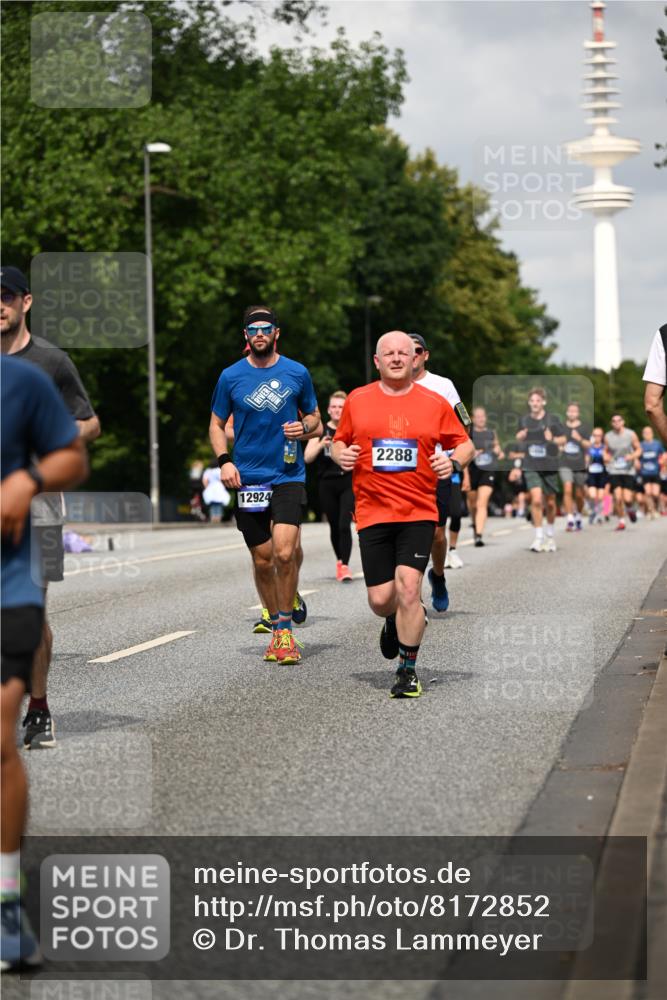 29.06.2025 - hella hamburg halbmarathon Dr. Thomas Lammeyer http://msf.ph/oto/8172852 29.06.2025 10:09:53 Kennedybrücke 1229, 1842, 2288, 3461, 4014, 4220, 4782, 4868, 5073, 5762, 7138, 7302, 8049, 8727, 8894, 9339, 9361, 9477, 9736, 9737, 9738, 9917, 10343, 10791, 10998 meine-sportfotos.de