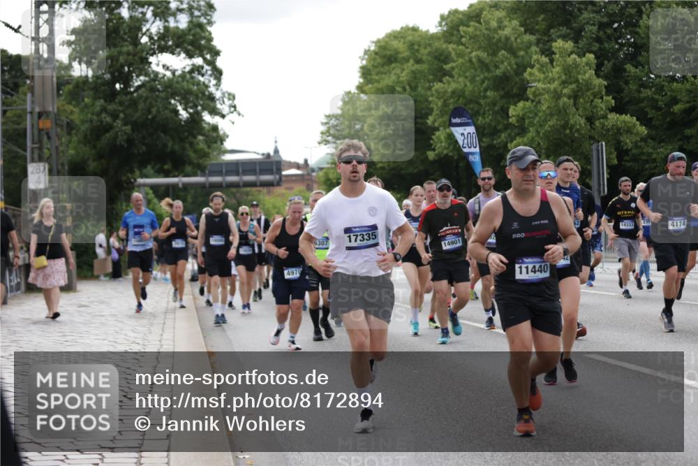 29.06.2025 - hella hamburg halbmarathon Jannik Wohlers http://msf.ph/oto/8172894 29.06.2025 10:21:53 Lombardsbrücke 1003, 1187, 1419, 1598, 2009, 2022, 2063, 2351, 2514, 3050, 3108, 3172, 3458, 3910, 3946, 4113, 4114, 4131, 4366, 4556, 4559, 4829, 4970, 5079, 5838, 6030, 6048, 6049, 6303, 6307, 6347, 6820, 6977, 7794, 8511, 8855, 8884, 8954, 9204, 9516, 10088, 10241, 10917, 11046, 11440, 12933, 13255, 13820, 14053, 14079, 14240, 14314, 14333, 14442, 14901, 14903, 14980, 15114, 15129, 15660, 16154, 16920, 17556, 17696, 18172, 18661, 19154 meine-sportfotos.de