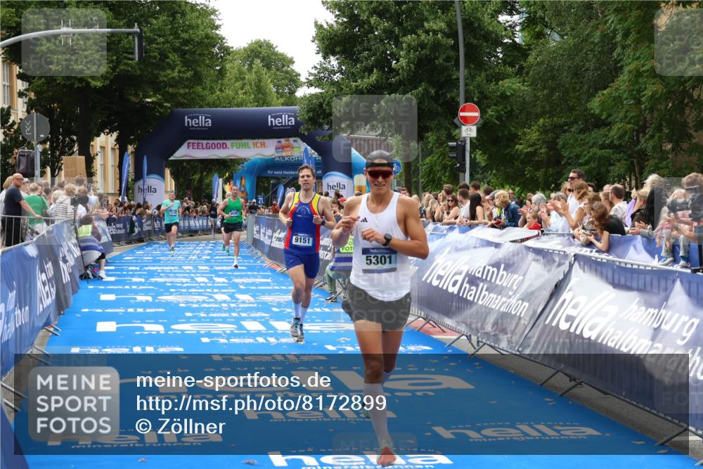 29.06.2025 - hella hamburg halbmarathon Zöllner http://msf.ph/oto/8172899 29.06.2025 10:23:49 Ziel 5301, 6699, 9151, 9447, 10780 meine-sportfotos.de