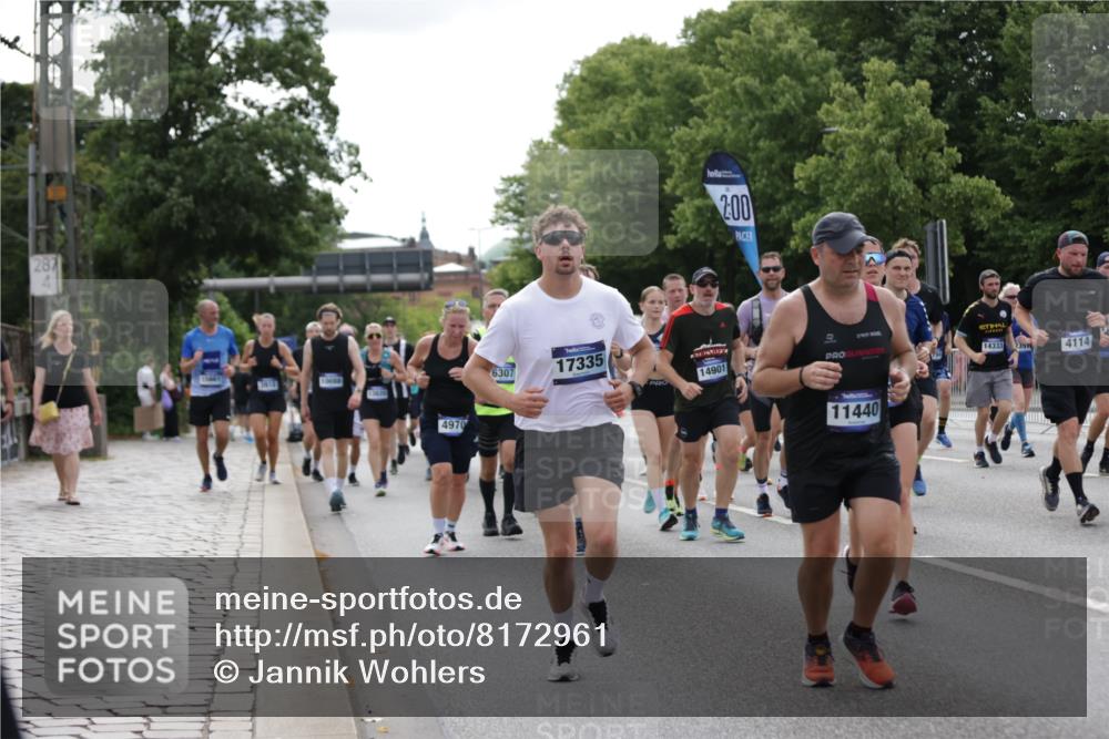 29.06.2025 - hella hamburg halbmarathon Jannik Wohlers http://msf.ph/oto/8172961 29.06.2025 10:21:53 Lombardsbrücke 1003, 1187, 1419, 1598, 2009, 2022, 2063, 2351, 2514, 3050, 3108, 3172, 3458, 3910, 3946, 4113, 4114, 4131, 4366, 4556, 4559, 4829, 4970, 5079, 5838, 6030, 6048, 6049, 6303, 6307, 6347, 6820, 6977, 7794, 8511, 8855, 8884, 8954, 9204, 9516, 10088, 10241, 10917, 11046, 11440, 12933, 13255, 13820, 14053, 14079, 14240, 14314, 14333, 14442, 14901, 14903, 14980, 15114, 15129, 15660, 16154, 16920, 17556, 17696, 18172, 18661, 19154 meine-sportfotos.de