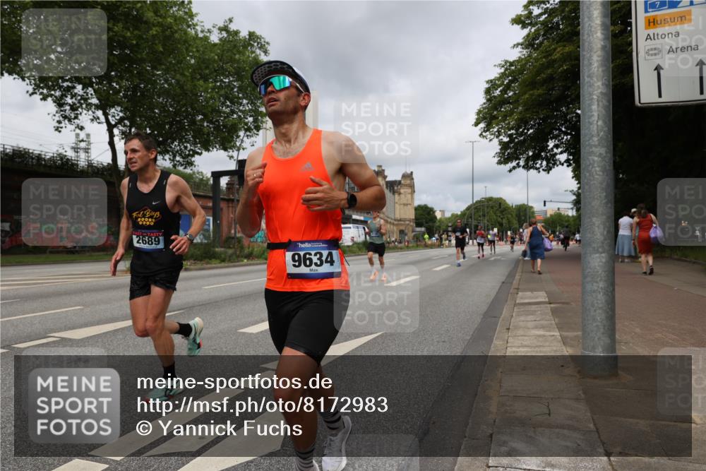 29.06.2025 - hella hamburg halbmarathon Yannick Fuchs http://msf.ph/oto/8172983 29.06.2025 10:25:14 20KM 2689, 3189, 5308, 8190, 8323, 9634, 10173, 10270, 12049, 12691, 15253, 15507, 16713, 17768 meine-sportfotos.de