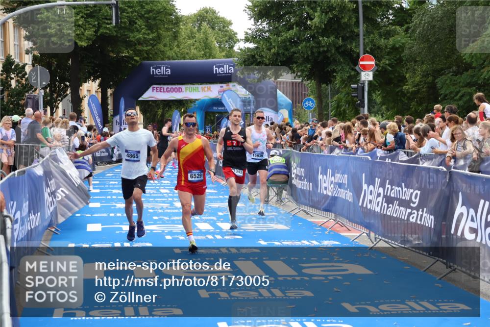 29.06.2025 - hella hamburg halbmarathon Zöllner http://msf.ph/oto/8173005 29.06.2025 10:36:53 Ziel 4865, 6529, 7310, 13141, 13343, 15939, 18384 meine-sportfotos.de