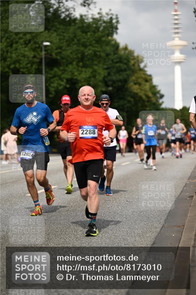 29.06.2025 - hella hamburg halbmarathon Dr. Thomas Lammeyer http://msf.ph/oto/8173010 29.06.2025 10:09:54 Kennedybrücke 1229, 1842, 2288, 3461, 4014, 4782, 4868, 5073, 5762, 7138, 7302, 8049, 8727, 8894, 9339, 9361, 9477, 9736, 9737, 9738, 9917, 10343, 10791, 10998 meine-sportfotos.de
