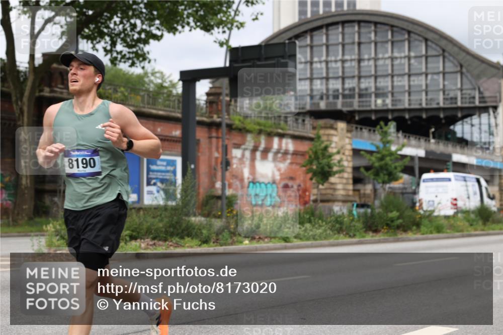 29.06.2025 - hella hamburg halbmarathon Yannick Fuchs http://msf.ph/oto/8173020 29.06.2025 10:25:16 20KM 2689, 3189, 5308, 8190, 8323, 9634, 10173, 10270, 12049, 12691, 15253, 15507, 16713, 17768 meine-sportfotos.de