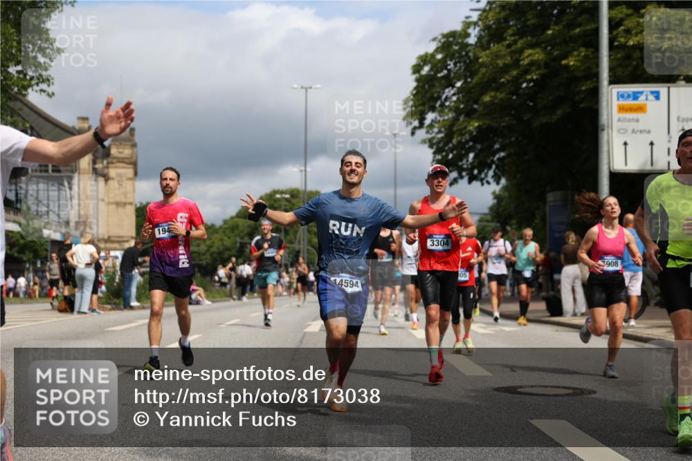 29.06.2025 - hella hamburg halbmarathon Yannick Fuchs http://msf.ph/oto/8173038 29.06.2025 10:41:26 20KM 1012, 1070, 1460, 1592, 1689, 1942, 2274, 2623, 3304, 4093, 5129, 5472, 5532, 5650, 5889, 6203, 6630, 7480, 7908, 8564, 8852, 9051, 9305, 10122, 10423, 11021, 11077, 11518, 12706, 12724, 13223, 13303, 14415, 14482, 14594, 15451, 15714, 15825, 15923, 15973, 16089, 16175, 16819, 17229, 17718, 17743, 17846, 18297, 18356, 19127 meine-sportfotos.de