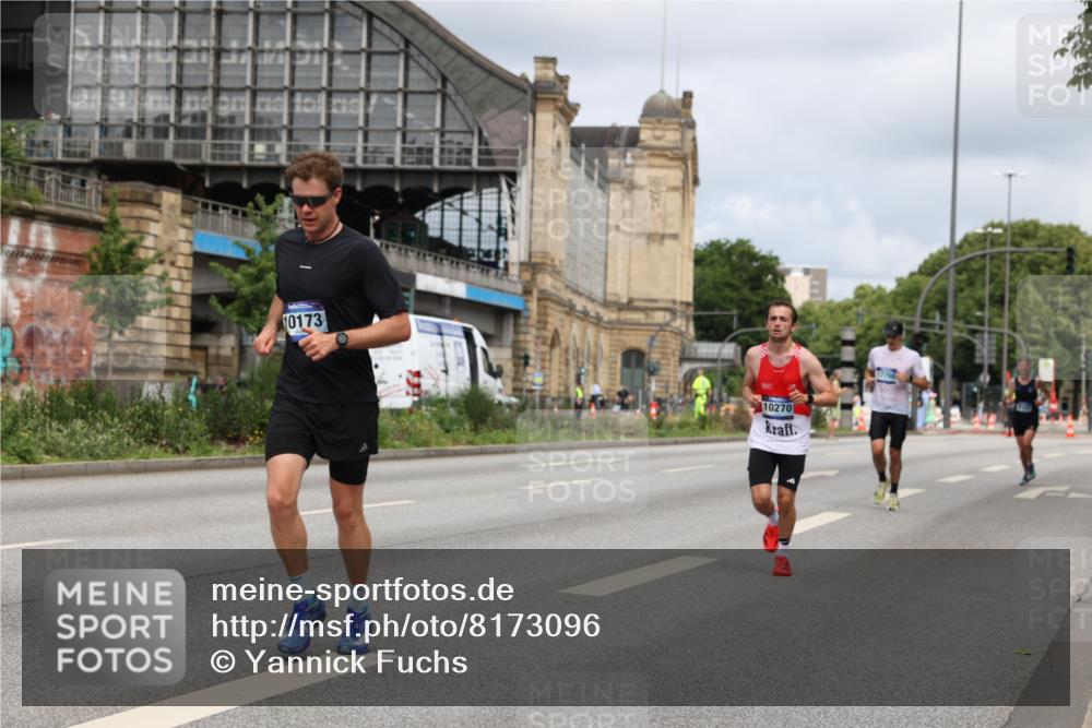 29.06.2025 - hella hamburg halbmarathon Yannick Fuchs http://msf.ph/oto/8173096 29.06.2025 10:25:18 20KM 2689, 3189, 5308, 8190, 8323, 9634, 10173, 10270, 12049, 12691, 15253, 15507, 16713, 17768 meine-sportfotos.de