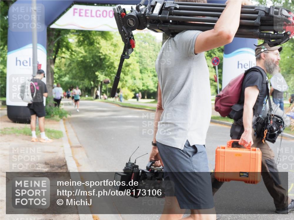 29.06.2025 - hella hamburg halbmarathon MichiJ http://msf.ph/oto/8173106 29.06.2025 10:15:32 Zwischen KM18-KM19 1271, 11994 meine-sportfotos.de