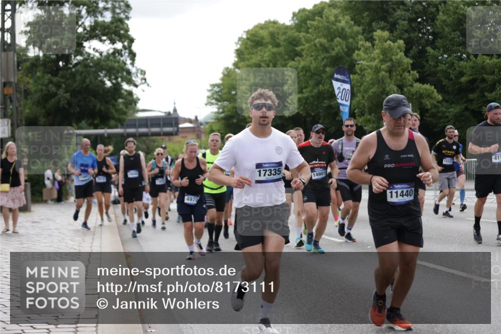 29.06.2025 - hella hamburg halbmarathon Jannik Wohlers http://msf.ph/oto/8173111 29.06.2025 10:21:53 Lombardsbrücke 1003, 1187, 1419, 1598, 2009, 2022, 2063, 2351, 2514, 3050, 3108, 3172, 3458, 3910, 3946, 4113, 4114, 4131, 4366, 4556, 4559, 4829, 4970, 5079, 5838, 6030, 6048, 6049, 6303, 6307, 6347, 6820, 6977, 7794, 8511, 8855, 8884, 8954, 9204, 9516, 10088, 10241, 10917, 11046, 11440, 12933, 13255, 13820, 14053, 14079, 14240, 14314, 14333, 14442, 14901, 14903, 14980, 15114, 15129, 15660, 16154, 16920, 17556, 17696, 18172, 18661, 19154 meine-sportfotos.de