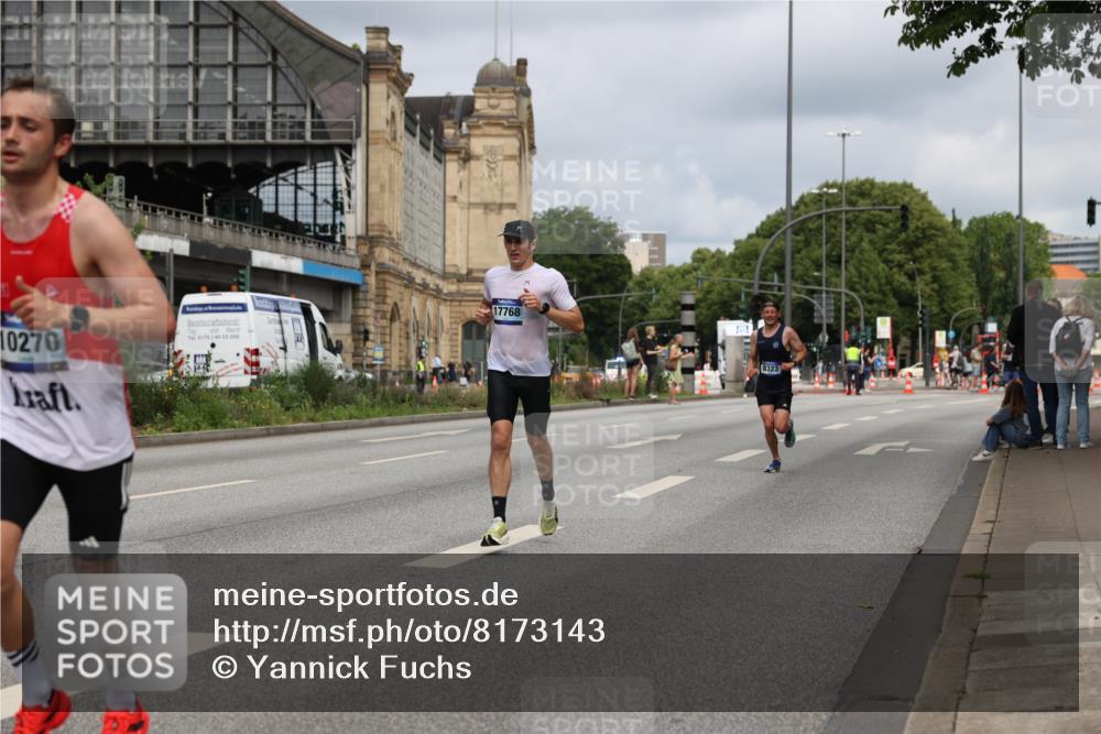 29.06.2025 - hella hamburg halbmarathon Yannick Fuchs http://msf.ph/oto/8173143 29.06.2025 10:25:20 20KM 2689, 3189, 5308, 8190, 8318, 8323, 9634, 10173, 10270, 12049, 12691, 15253, 15507, 16713, 17768 meine-sportfotos.de