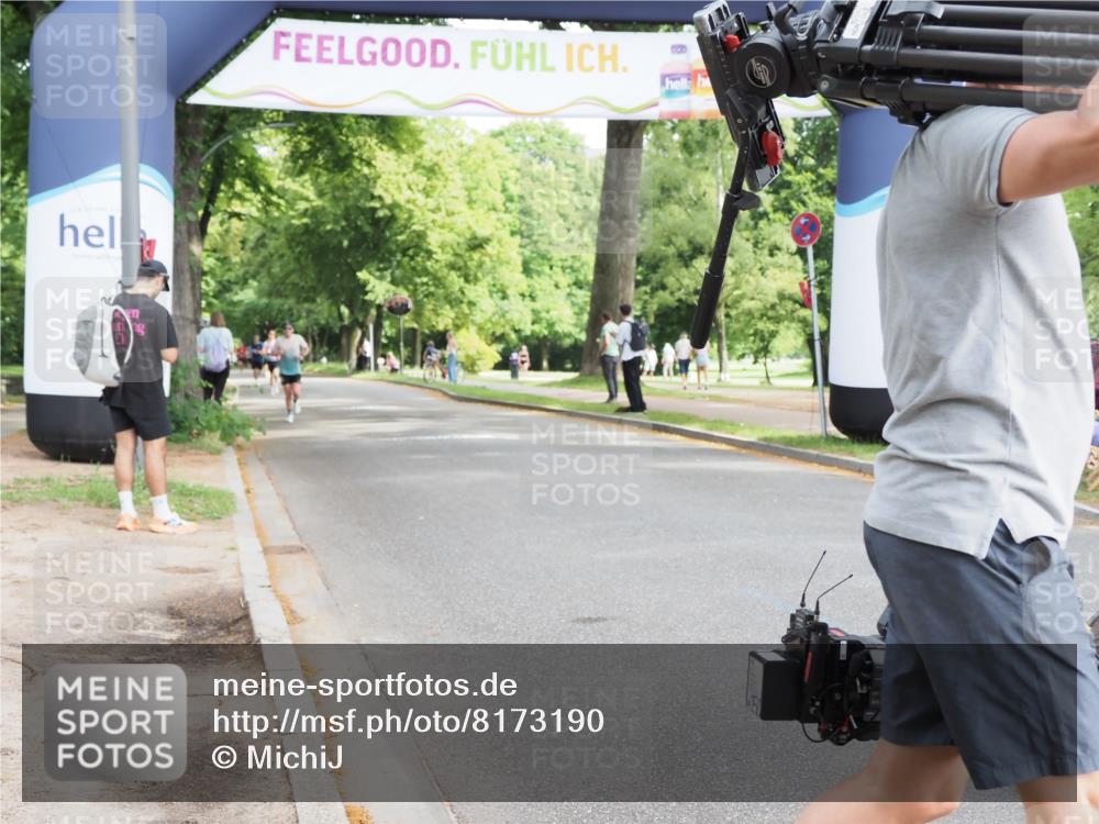 29.06.2025 - hella hamburg halbmarathon MichiJ http://msf.ph/oto/8173190 29.06.2025 10:15:32 Zwischen KM18-KM19 1271, 11994 meine-sportfotos.de