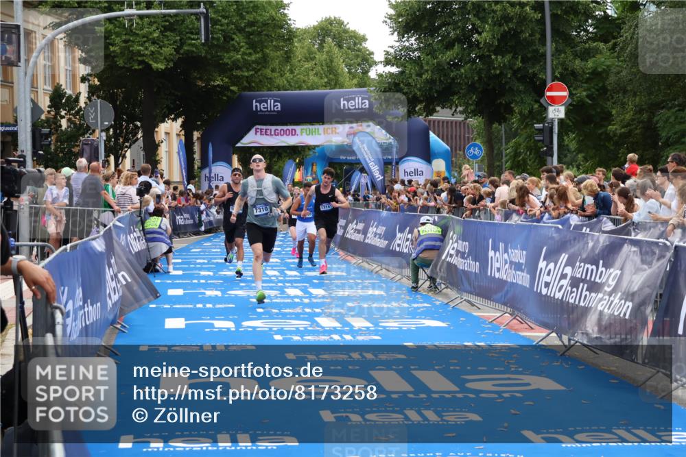 29.06.2025 - hella hamburg halbmarathon Zöllner http://msf.ph/oto/8173258 29.06.2025 10:36:56 Ziel 3959, 5307, 7310, 11620, 13141, 14691, 15939, 18384 meine-sportfotos.de
