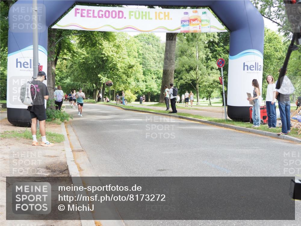 29.06.2025 - hella hamburg halbmarathon MichiJ http://msf.ph/oto/8173272 29.06.2025 10:15:33 Zwischen KM18-KM19 1271, 11994 meine-sportfotos.de