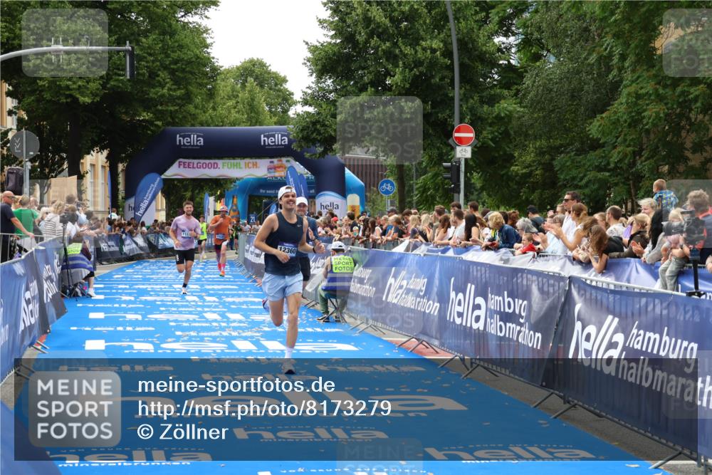 29.06.2025 - hella hamburg halbmarathon Zöllner http://msf.ph/oto/8173279 29.06.2025 10:23:59 Ziel 7963, 11194, 12360, 13440 meine-sportfotos.de