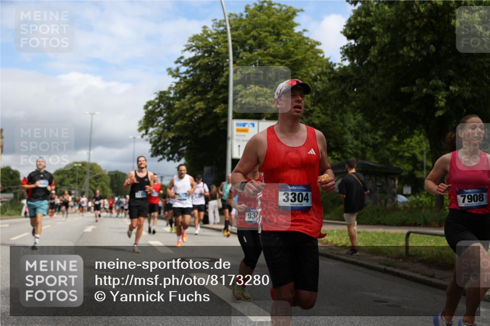 29.06.2025 - hella hamburg halbmarathon Yannick Fuchs http://msf.ph/oto/8173280 29.06.2025 10:41:28 20KM 1012, 1070, 1460, 1592, 1689, 1942, 2274, 3304, 4093, 5129, 5472, 5532, 5650, 5889, 6203, 6630, 6716, 7480, 7908, 8564, 8693, 8852, 9051, 9305, 10122, 10423, 11021, 11518, 12706, 12724, 13223, 13303, 14482, 14594, 15451, 15714, 15825, 15923, 15973, 16089, 16175, 16819, 17229, 17718, 17743, 17846, 18297, 18356, 19127 meine-sportfotos.de