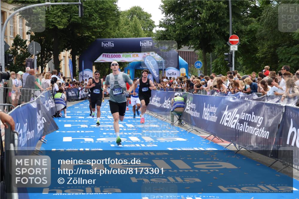 29.06.2025 - hella hamburg halbmarathon Zöllner http://msf.ph/oto/8173301 29.06.2025 10:36:57 Ziel 3959, 5307, 7310, 11620, 13141, 14691, 15939, 18384 meine-sportfotos.de