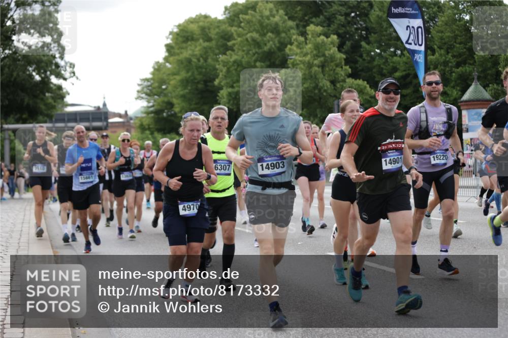 29.06.2025 - hella hamburg halbmarathon Jannik Wohlers http://msf.ph/oto/8173332 29.06.2025 10:21:55 Lombardsbrücke 1003, 1187, 1419, 1598, 2009, 2022, 2063, 2351, 2514, 3050, 3108, 3172, 3457, 3458, 3910, 3946, 4113, 4114, 4131, 4366, 4556, 4559, 4829, 4970, 5079, 5838, 6030, 6048, 6049, 6303, 6307, 6347, 6820, 6977, 7794, 8511, 8855, 8884, 8954, 9204, 9516, 10088, 10241, 10432, 10663, 10917, 11046, 11440, 12933, 13248, 13255, 13369, 13460, 13820, 14053, 14079, 14240, 14314, 14333, 14334, 14442, 14901, 14903, 14980, 15114, 15129, 15660, 17556, 18172, 18661, 19154 meine-sportfotos.de