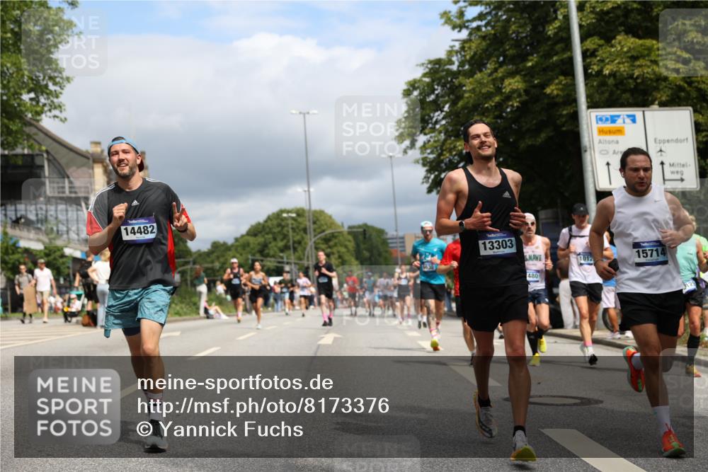 29.06.2025 - hella hamburg halbmarathon Yannick Fuchs http://msf.ph/oto/8173376 29.06.2025 10:41:29 20KM 1012, 1070, 1460, 1592, 1689, 1942, 2274, 2864, 3304, 4093, 5129, 5472, 5532, 5650, 5889, 6168, 6203, 6630, 6716, 7480, 7908, 8564, 8693, 8852, 9051, 9305, 10122, 10423, 11021, 11518, 12706, 12724, 13223, 13303, 14482, 14594, 15451, 15714, 15825, 15923, 15973, 16089, 16175, 16819, 17229, 17718, 17743, 17846, 18297, 18356, 19127 meine-sportfotos.de