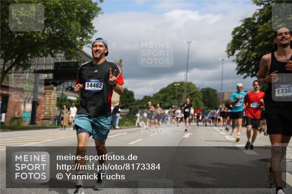 29.06.2025 - hella hamburg halbmarathon Yannick Fuchs http://msf.ph/oto/8173384 29.06.2025 10:41:30 20KM 1012, 1070, 1460, 1592, 1689, 1942, 2274, 2864, 3304, 4093, 5129, 5472, 5532, 5650, 5889, 6168, 6203, 6630, 6716, 7480, 7908, 7962, 8564, 8693, 8852, 9051, 9305, 10122, 10423, 11021, 11518, 12706, 12724, 13223, 13303, 14482, 14594, 15451, 15714, 15825, 15923, 15973, 16089, 16175, 16819, 17229, 17718, 17743, 17846, 18297, 18356, 19127 meine-sportfotos.de