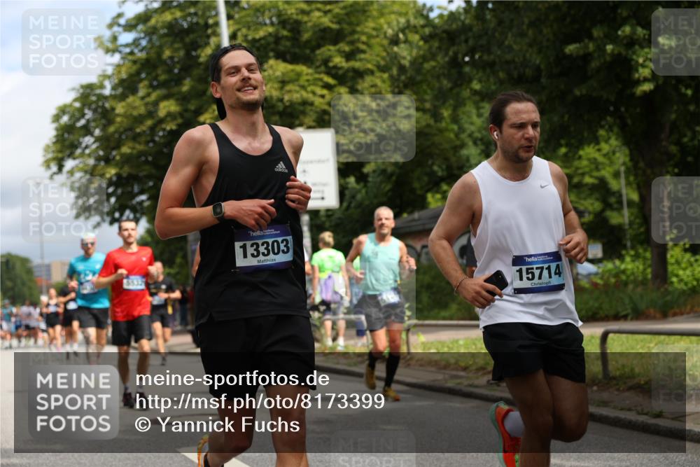 29.06.2025 - hella hamburg halbmarathon Yannick Fuchs http://msf.ph/oto/8173399 29.06.2025 10:41:30 20KM 1012, 1070, 1460, 1592, 1689, 1942, 2274, 2864, 3304, 4093, 5129, 5472, 5532, 5650, 5889, 6168, 6203, 6630, 6716, 7480, 7908, 7962, 8564, 8693, 8852, 9051, 9305, 10122, 10423, 11021, 11518, 12706, 12724, 13223, 13303, 14482, 14594, 15451, 15714, 15825, 15923, 15973, 16089, 16175, 16819, 17229, 17718, 17743, 17846, 18297, 18356, 19127 meine-sportfotos.de