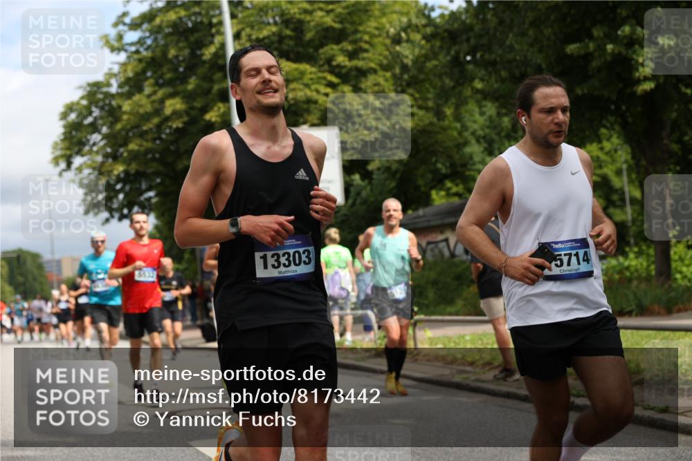 29.06.2025 - hella hamburg halbmarathon Yannick Fuchs http://msf.ph/oto/8173442 29.06.2025 10:41:30 20KM 1012, 1070, 1460, 1592, 1689, 1942, 2274, 2864, 3304, 4093, 5129, 5472, 5532, 5650, 5889, 6168, 6203, 6630, 6716, 7480, 7908, 7962, 8564, 8693, 8852, 9051, 9305, 10122, 10423, 11021, 11518, 12706, 12724, 13223, 13303, 14482, 14594, 15451, 15714, 15825, 15923, 15973, 16089, 16175, 16819, 17229, 17718, 17743, 17846, 18297, 18356, 19127 meine-sportfotos.de