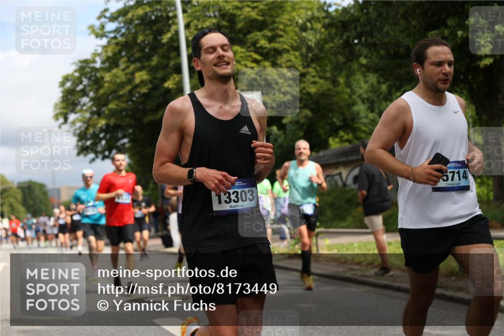 29.06.2025 - hella hamburg halbmarathon Yannick Fuchs http://msf.ph/oto/8173449 29.06.2025 10:41:30 20KM 1012, 1070, 1460, 1592, 1689, 1942, 2274, 2864, 3304, 4093, 5129, 5472, 5532, 5650, 5889, 6168, 6203, 6630, 6716, 7480, 7908, 7962, 8564, 8693, 8852, 9051, 9305, 10122, 10423, 11021, 11518, 12706, 12724, 13223, 13303, 14482, 14594, 15451, 15714, 15825, 15923, 15973, 16089, 16175, 16819, 17229, 17718, 17743, 17846, 18297, 18356, 19127 meine-sportfotos.de