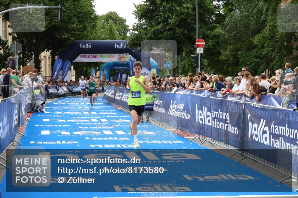 29.06.2025 - hella hamburg halbmarathon Zöllner http://msf.ph/oto/8173580 29.06.2025 10:24:07 Ziel 9269, 10234, 14753, 17614, 19041 meine-sportfotos.de