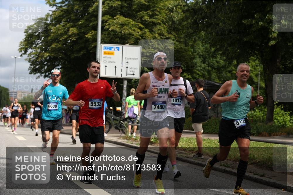 29.06.2025 - hella hamburg halbmarathon Yannick Fuchs http://msf.ph/oto/8173583 29.06.2025 10:41:32 20KM 51, 1012, 1070, 1460, 1592, 1942, 2274, 2864, 3304, 4093, 5129, 5532, 5650, 5889, 6168, 6203, 6630, 6716, 7480, 7908, 7962, 8564, 8693, 8852, 9051, 9305, 10122, 10423, 11021, 11518, 12706, 12724, 13223, 13303, 14482, 14594, 15350, 15451, 15714, 15825, 15923, 15973, 16089, 16175, 16819, 17172, 17229, 17718, 17743, 17846, 18297, 18356, 19127 meine-sportfotos.de