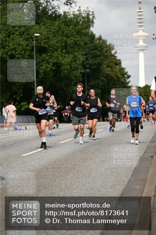 29.06.2025 - hella hamburg halbmarathon Dr. Thomas Lammeyer http://msf.ph/oto/8173641 29.06.2025 10:09:58 Kennedybrücke 1229, 1842, 2288, 3461, 4868, 5762, 7138, 7302, 8049, 8894, 8909, 9339, 9477, 9736, 9737, 9738, 9917, 10343, 10791, 10998 meine-sportfotos.de