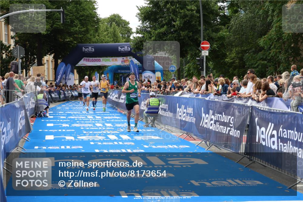 29.06.2025 - hella hamburg halbmarathon Zöllner http://msf.ph/oto/8173654 29.06.2025 10:24:10 Ziel 9269, 10234, 17614, 18569, 19041 meine-sportfotos.de