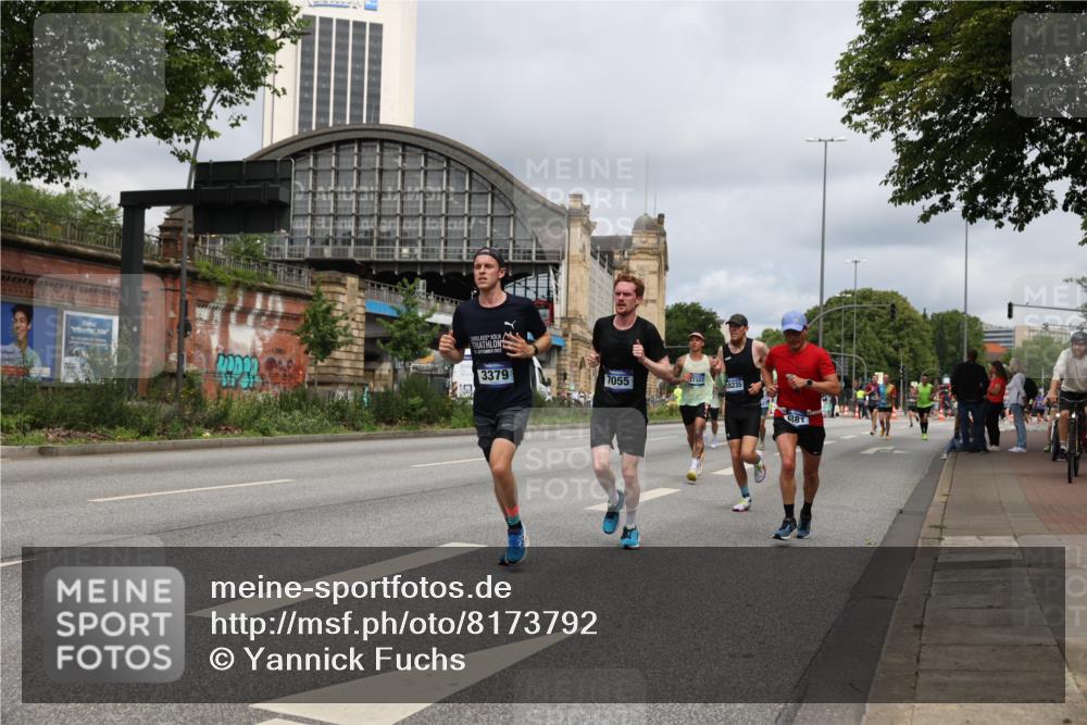29.06.2025 - hella hamburg halbmarathon Yannick Fuchs http://msf.ph/oto/8173792 29.06.2025 10:25:47 20KM 2460, 2851, 3379, 3845, 5826, 7055, 7481, 7880, 8318, 9381, 11413, 13754, 16508, 17322, 18177, 18235, 18871 meine-sportfotos.de