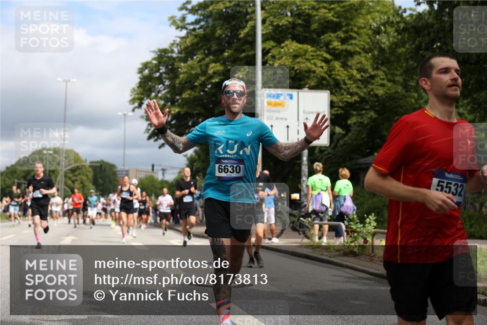 29.06.2025 - hella hamburg halbmarathon Yannick Fuchs http://msf.ph/oto/8173813 29.06.2025 10:41:33 20KM 51, 1012, 1070, 1460, 1592, 1942, 2274, 2864, 3304, 4093, 4377, 5129, 5532, 5650, 5889, 6168, 6203, 6630, 6716, 7480, 7908, 7962, 8564, 8693, 8852, 9051, 9305, 10122, 10423, 11021, 11518, 12706, 12724, 13223, 13303, 14482, 14594, 15350, 15451, 15714, 15825, 15923, 15973, 16089, 16175, 16819, 17172, 17229, 17743, 17846, 18297, 18356, 19127 meine-sportfotos.de