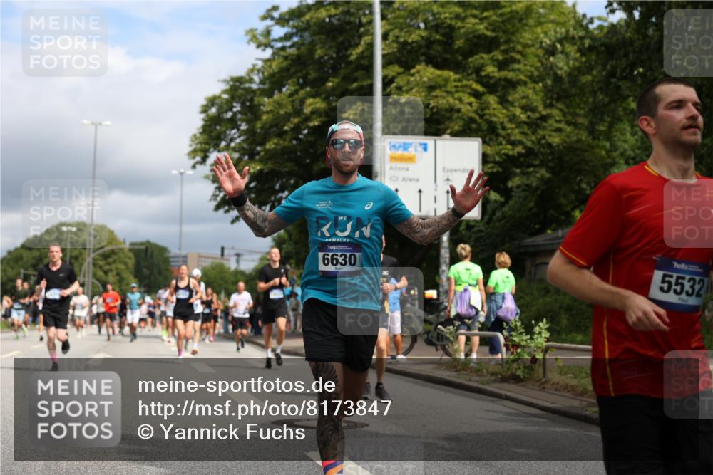 29.06.2025 - hella hamburg halbmarathon Yannick Fuchs http://msf.ph/oto/8173847 29.06.2025 10:41:33 20KM 51, 1012, 1070, 1460, 1592, 1942, 2274, 2864, 3304, 4093, 4377, 5129, 5532, 5650, 5889, 6168, 6203, 6630, 6716, 7480, 7908, 7962, 8564, 8693, 8852, 9051, 9305, 10122, 10423, 11021, 11518, 12706, 12724, 13223, 13303, 14482, 14594, 15350, 15451, 15714, 15825, 15923, 15973, 16089, 16175, 16819, 17172, 17229, 17743, 17846, 18297, 18356, 19127 meine-sportfotos.de