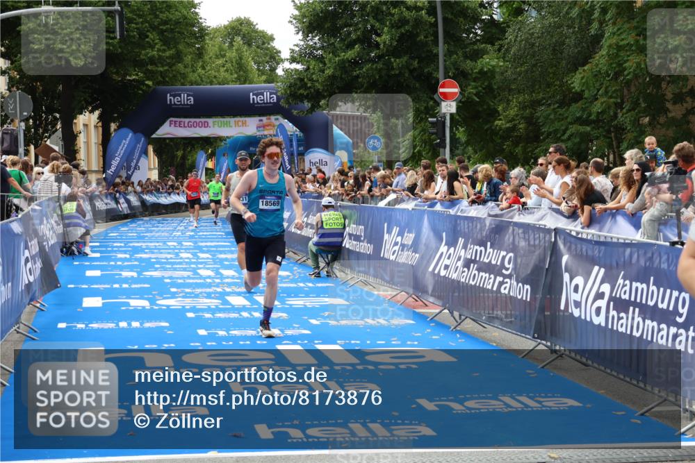 29.06.2025 - hella hamburg halbmarathon Zöllner http://msf.ph/oto/8173876 29.06.2025 10:24:17 Ziel 5612, 6816, 7331, 18569 meine-sportfotos.de
