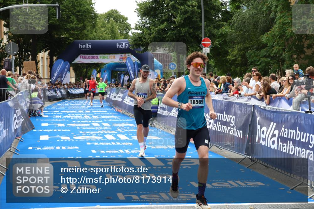 29.06.2025 - hella hamburg halbmarathon Zöllner http://msf.ph/oto/8173914 29.06.2025 10:24:18 Ziel 5612, 6816, 7331, 18569 meine-sportfotos.de