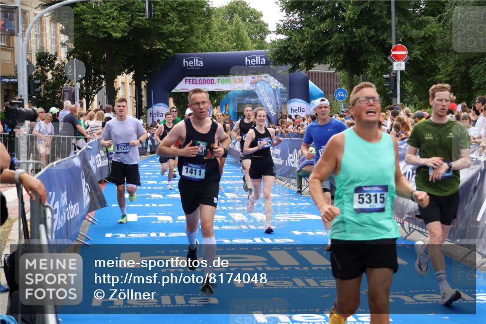 29.06.2025 - hella hamburg halbmarathon Zöllner http://msf.ph/oto/8174048 29.06.2025 10:37:08 Ziel 1385, 1411, 5315, 5923, 6123, 6458, 7482, 9178, 10738, 11120, 15261, 15410, 16992, 17024, 17125, 17658 meine-sportfotos.de