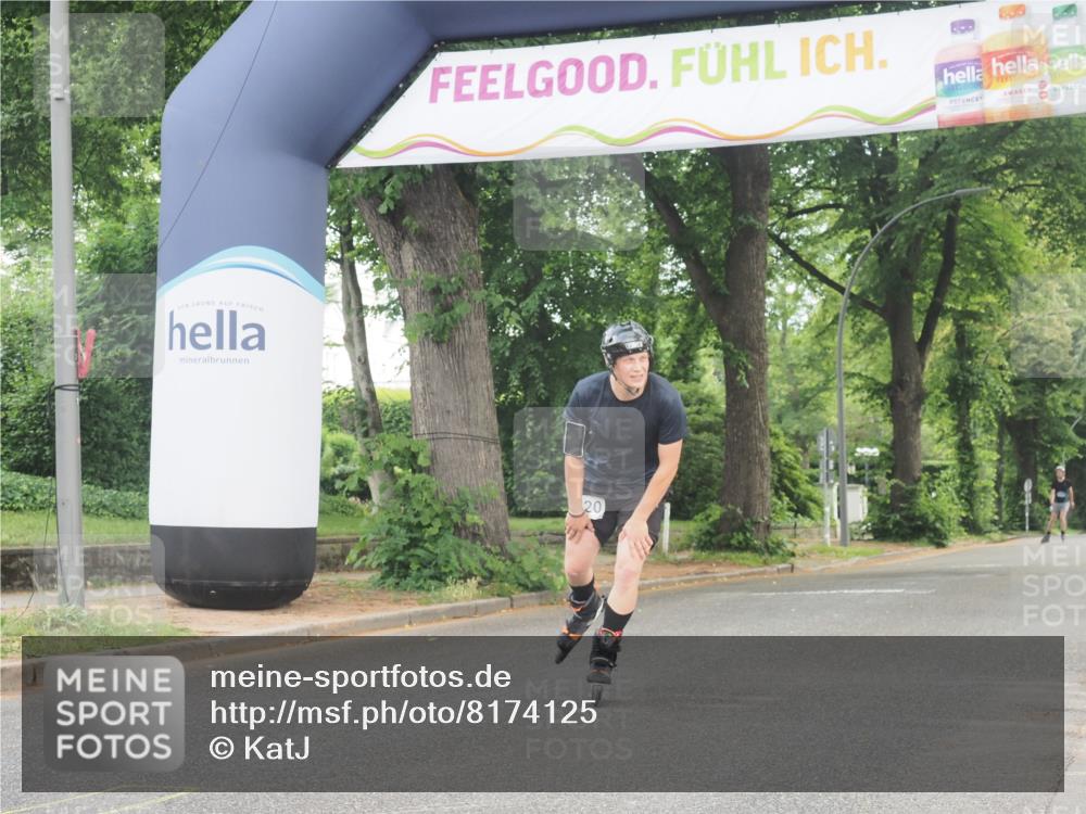 29.06.2025 - hella hamburg halbmarathon KatJ http://msf.ph/oto/8174125 29.06.2025 09:20:32 Zwischen KM18-KM19  meine-sportfotos.de