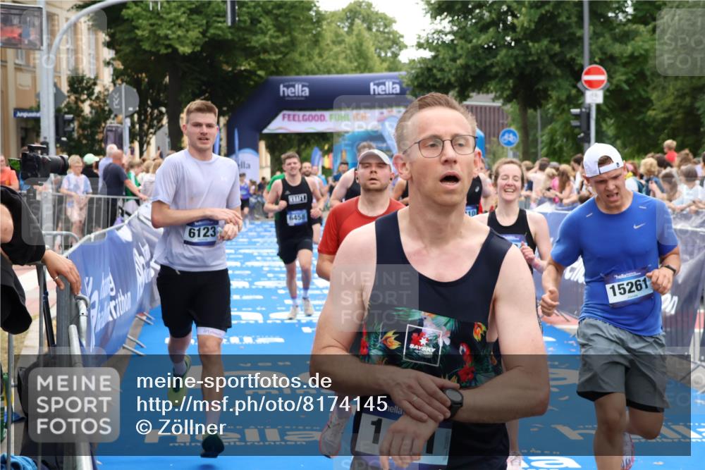 29.06.2025 - hella hamburg halbmarathon Zöllner http://msf.ph/oto/8174145 29.06.2025 10:37:10 Ziel 5923, 6123, 6458, 7482, 8362, 9178, 10738, 11120, 11423, 13972, 15261, 15410, 16992, 17024, 17125, 17658 meine-sportfotos.de