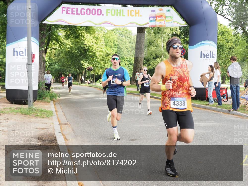 29.06.2025 - hella hamburg halbmarathon MichiJ http://msf.ph/oto/8174202 29.06.2025 10:15:44 Zwischen KM18-KM19 4338, 8376, 9767, 10468, 11228, 17003 meine-sportfotos.de