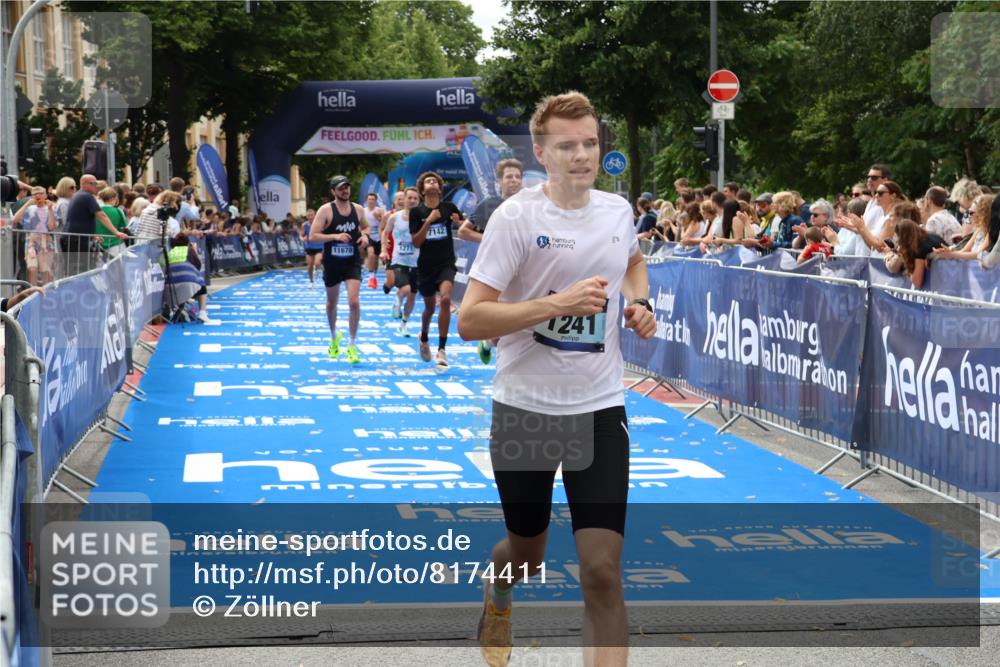 29.06.2025 - hella hamburg halbmarathon Zöllner http://msf.ph/oto/8174411 29.06.2025 10:24:55 Ziel 1241, 1271, 7142, 11678, 13872, 14836, 16361, 17752 meine-sportfotos.de