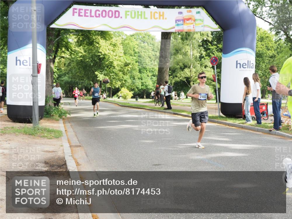 29.06.2025 - hella hamburg halbmarathon MichiJ http://msf.ph/oto/8174453 29.06.2025 10:15:46 Zwischen KM18-KM19 2483, 4338, 8376, 9767, 10468, 11228 meine-sportfotos.de