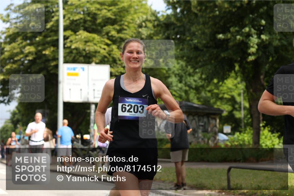 29.06.2025 - hella hamburg halbmarathon Yannick Fuchs http://msf.ph/oto/8174512 29.06.2025 10:41:37 20KM 51, 1012, 1460, 1592, 1604, 2274, 2839, 2864, 2869, 3976, 4093, 4377, 5022, 5129, 5532, 5650, 5889, 6134, 6168, 6203, 6630, 6716, 7480, 7962, 8564, 8693, 8852, 9051, 10122, 10423, 10988, 11021, 11518, 12679, 12706, 12724, 12870, 13223, 13303, 13672, 15350, 15451, 15923, 15973, 16089, 16175, 16819, 17172, 17229, 17743, 17846, 18297, 18356, 18856, 19127 meine-sportfotos.de