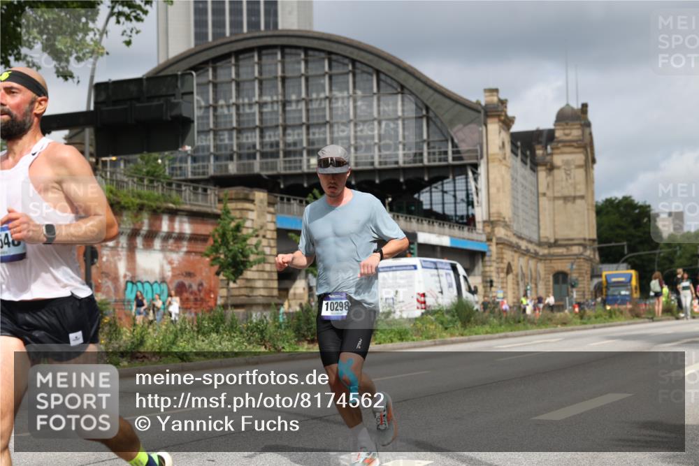 29.06.2025 - hella hamburg halbmarathon Yannick Fuchs http://msf.ph/oto/8174562 29.06.2025 10:26:18 20KM 3201, 4812, 9508, 10017, 10298, 10929, 11857, 12232, 12681, 14450, 14548, 15835, 18102, 19118 meine-sportfotos.de